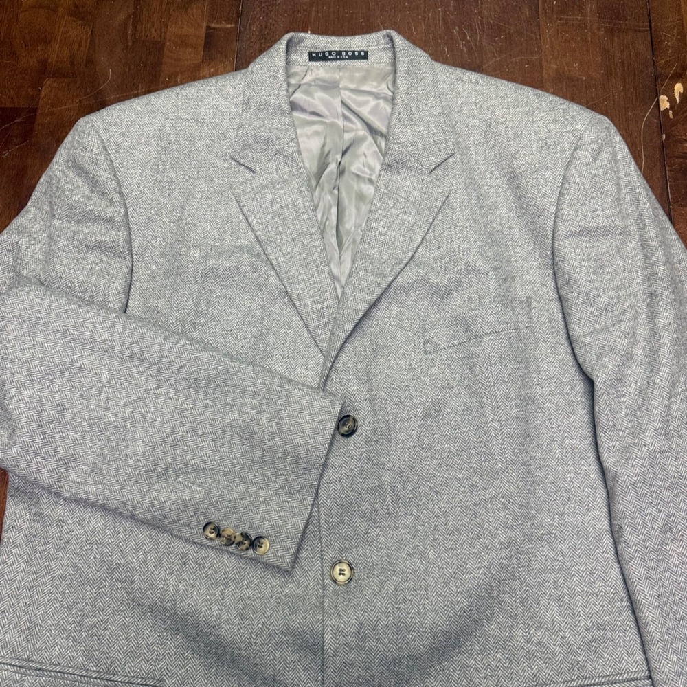 Hugo Boss Sport Coat Mens 48R Grey Herringbone Virgin Wool Blazer‎ Einstein US